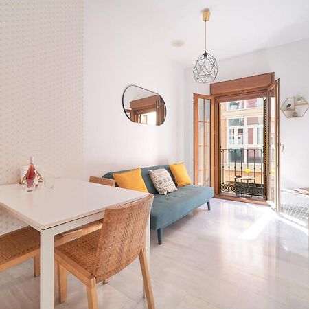 Apartamento En El Centro, Tranquilo Y Luminoso Málaga Dış mekan fotoğraf