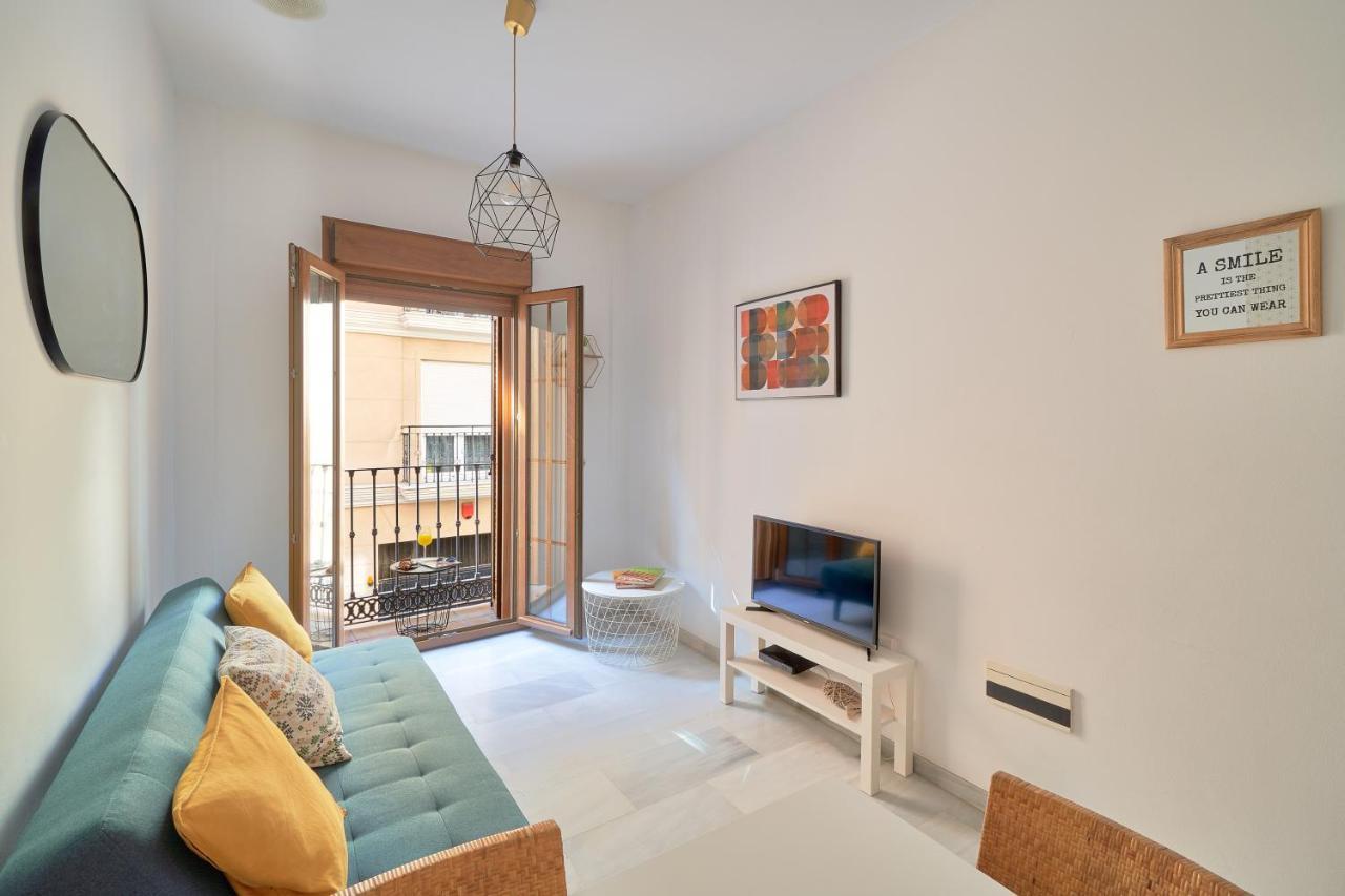 Apartamento En El Centro, Tranquilo Y Luminoso Málaga Dış mekan fotoğraf